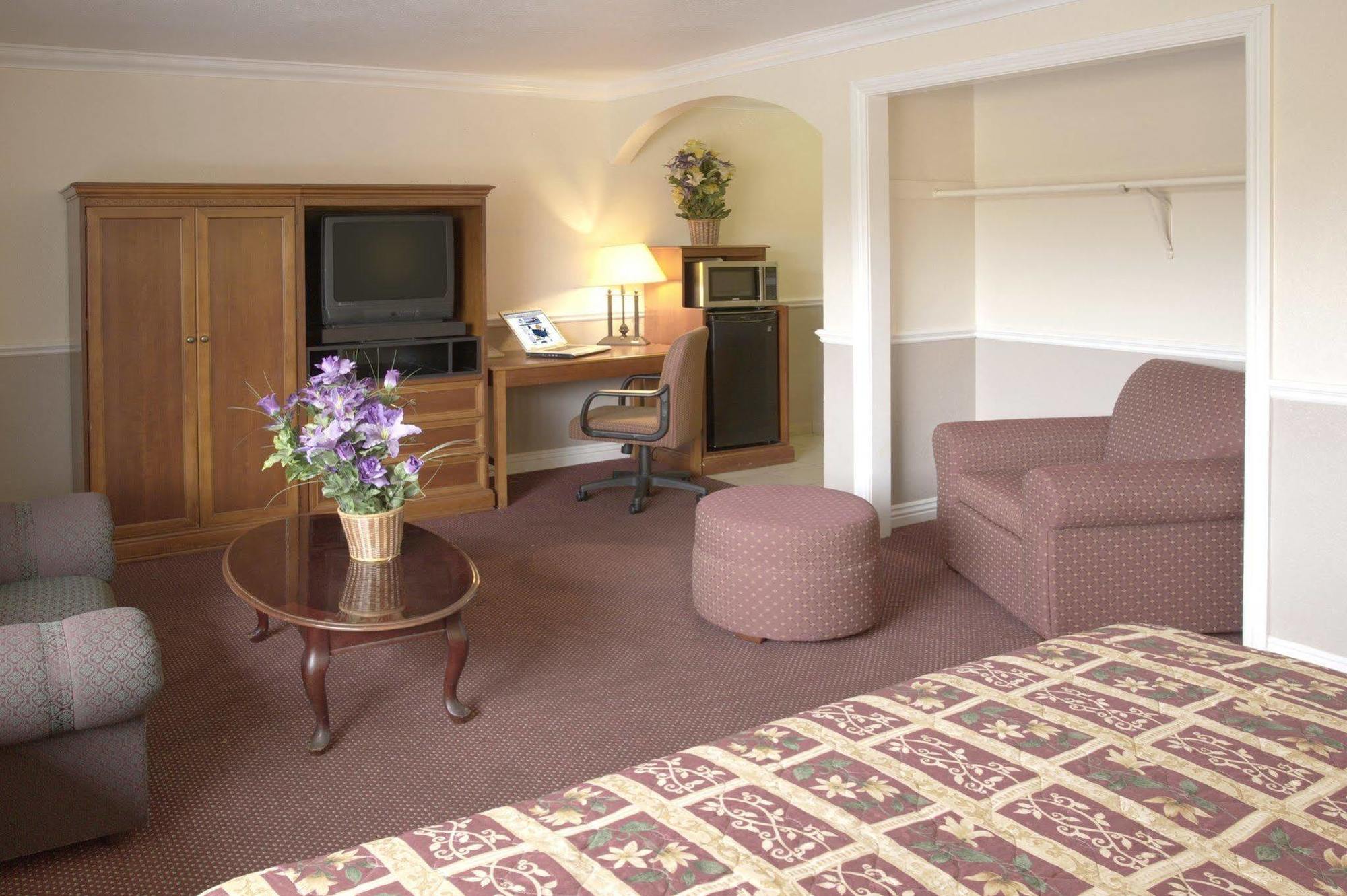 Legacy Inn & Suites Anaheim Ngoại thất bức ảnh